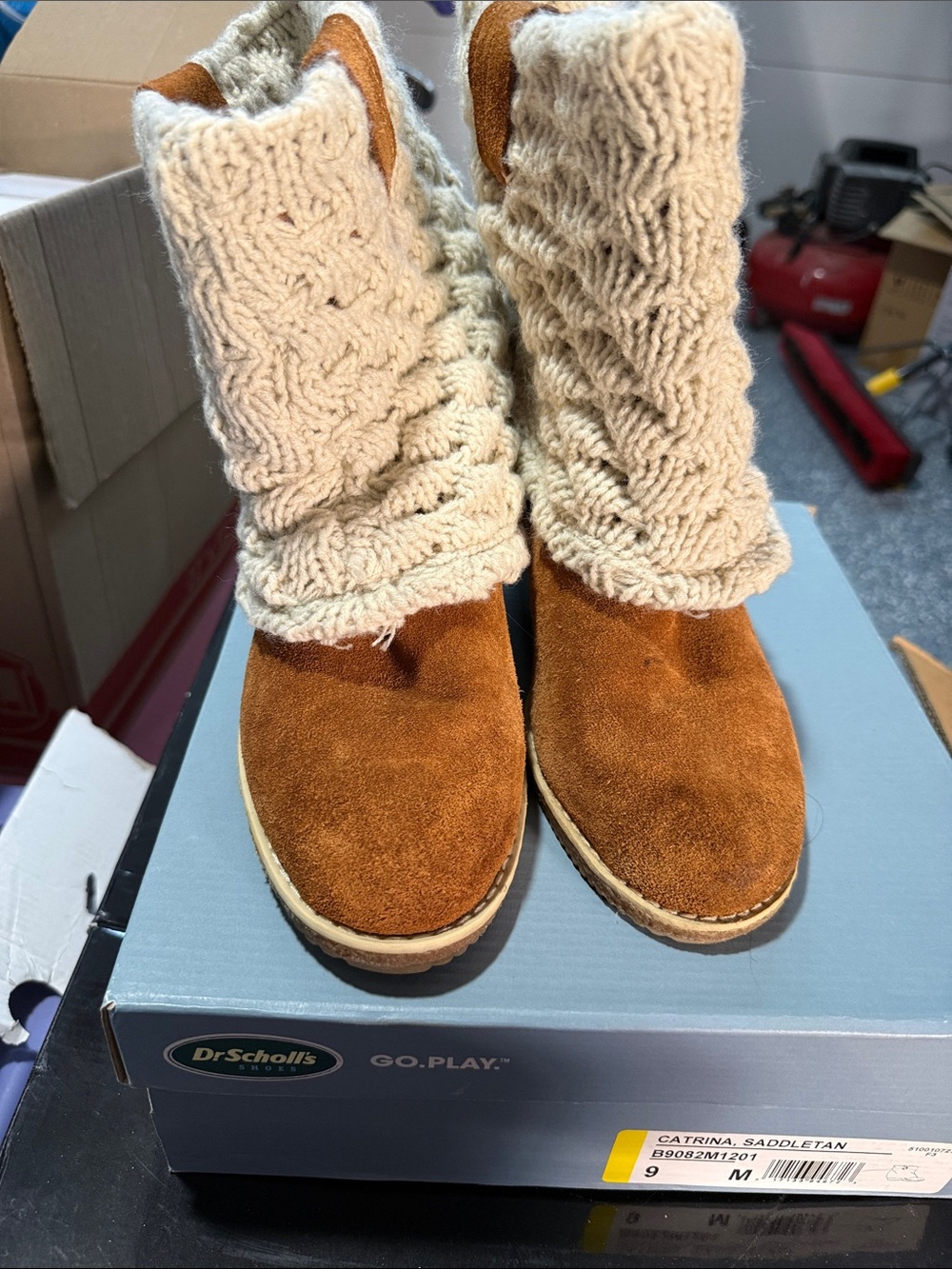Dr. Scholl's Saddle Tan Suede Ankle Boots with Cream Knit Cuff Size 9